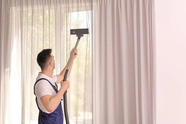 Professional Curtain Cleaning Services: Refresh and Revitalize Your Drapes Today