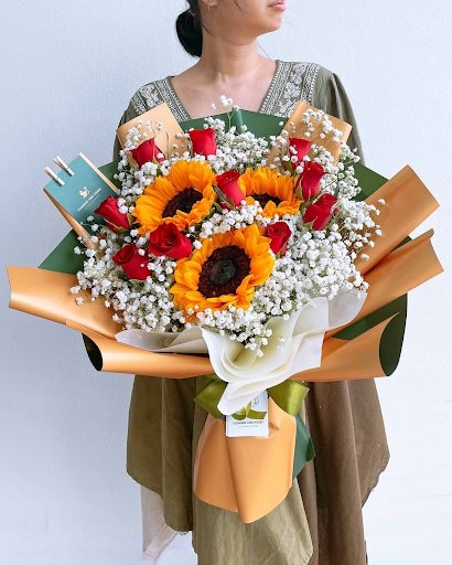 Order and Send Fresh Flowers Online in Singapore Now – Fast and Convenient Delivery